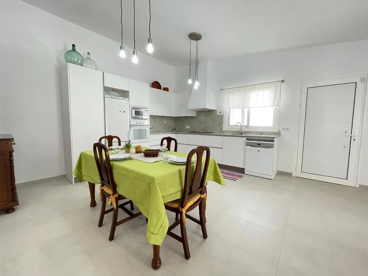 Lovely Home Casa Tamaide - Costa Del Silencio - Semesterbostad